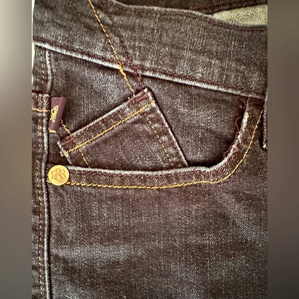 Rock & Republic Women's Dark Wash Jeans with Studded Back Pockets - Picture 9 of 11